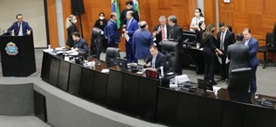 AL derruba PEC e aposentados não terão isenção em MT; veja votos ...